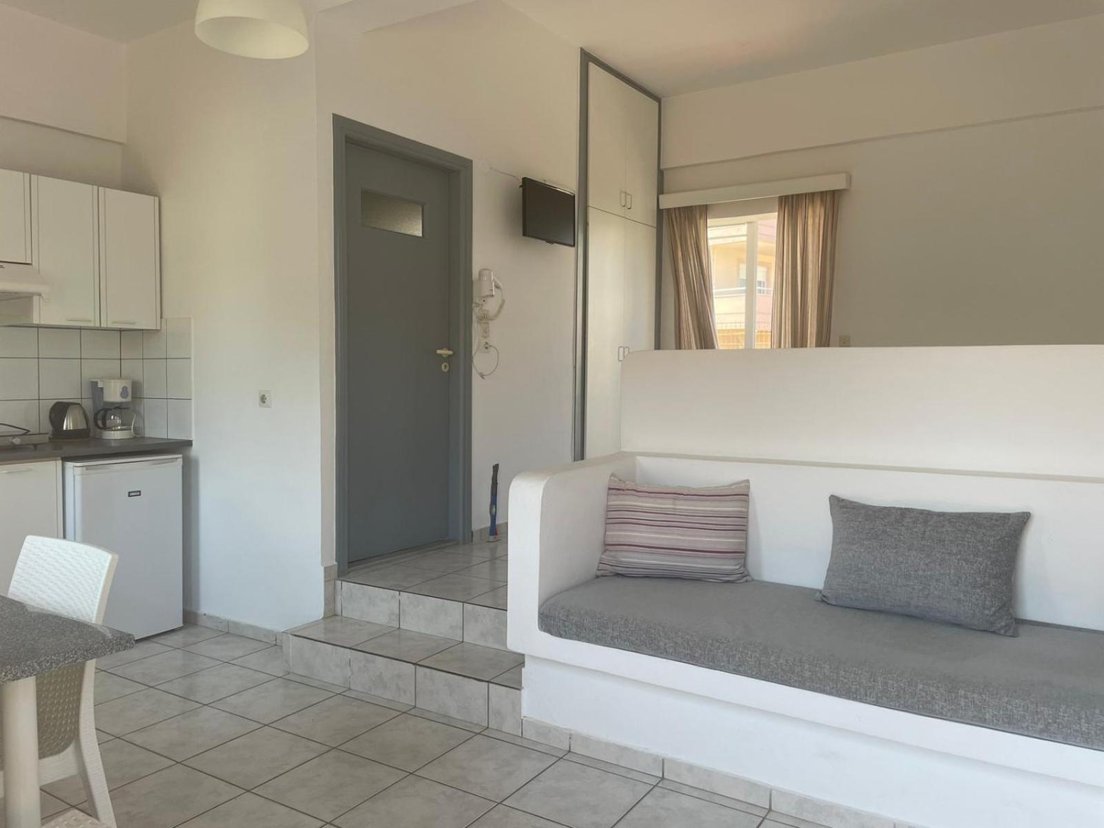 Yannis Apartments Amoudara Lasithiou エクステリア 写真
