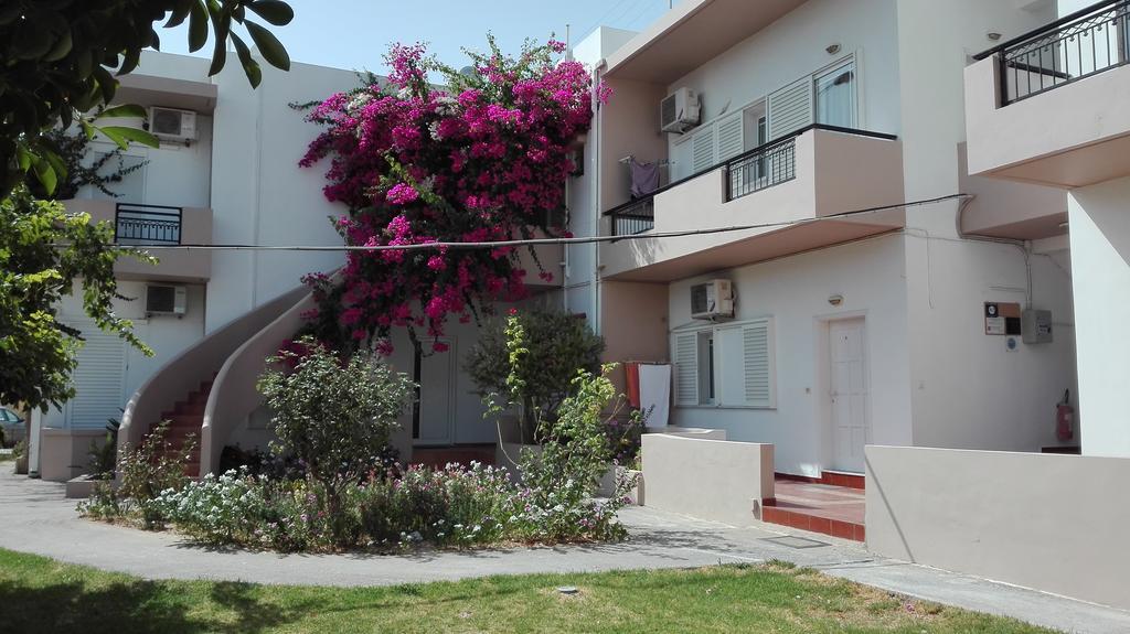Yannis Apartments Amoudara Lasithiou エクステリア 写真
